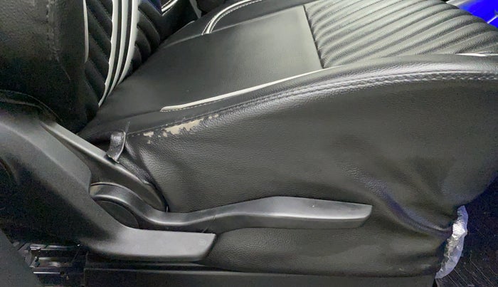 2020 Maruti IGNIS ALPHA 1.2 AMT, Petrol, Automatic, 32,181 km, Driver Side Adjustment Panel