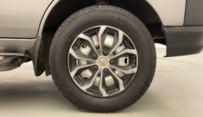 2018 Maruti Eeco 5 STR WITH A/C+HTR, Petrol, Manual, 27,583 km, Right Front Wheel