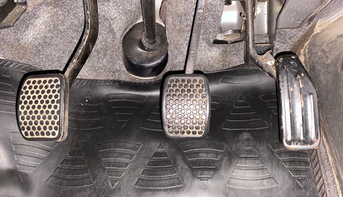 2018 Maruti Eeco 5 STR WITH A/C+HTR, Petrol, Manual, 27,583 km, Pedals