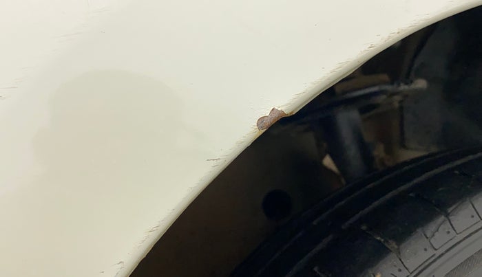 2018 Maruti Dzire VXI AMT, CNG, Automatic, 96,045 km, Right fender - Slight discoloration
