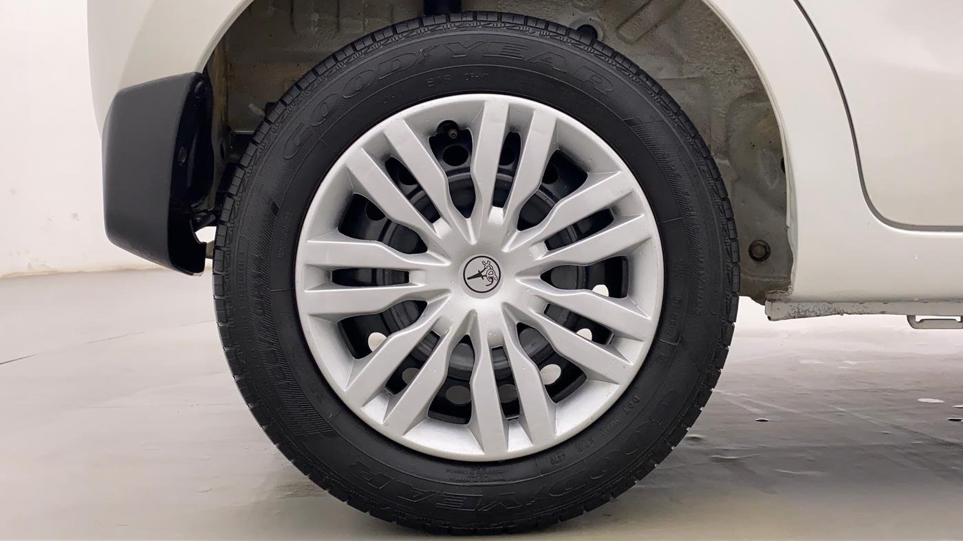 2019 Maruti Celerio VXI CNG D, CNG, Manual, 81,156 km, Right Rear Wheel