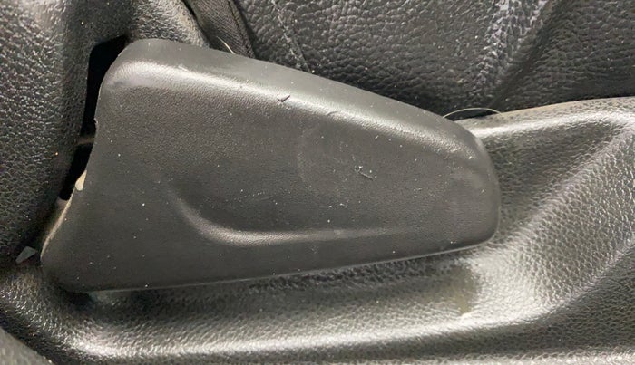 2020 Renault Kwid CLIMBER 1.0 (O), Petrol, Manual, 42,325 km, Driver Side Adjustment Panel