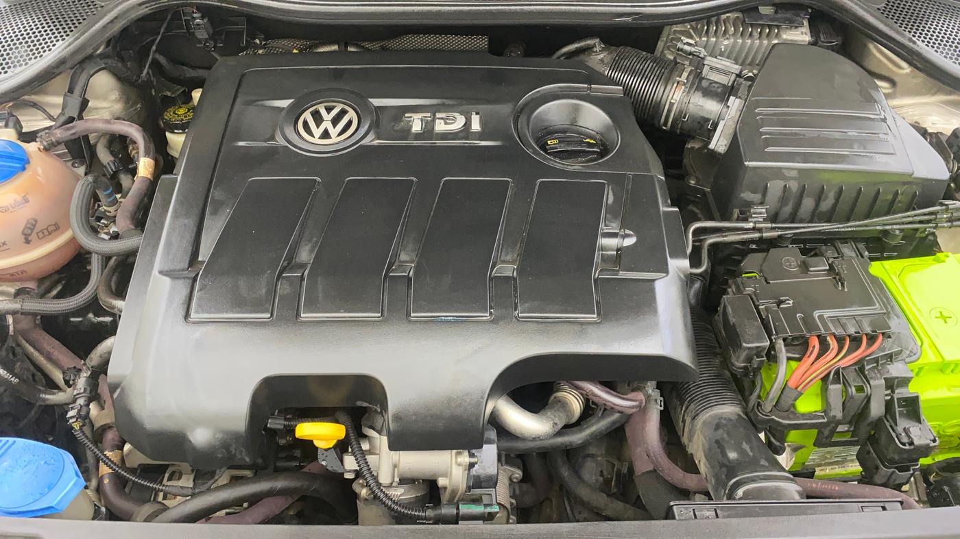2017 Volkswagen Ameo COMFORTLINE 1.5 AT, Diesel, Automatic, 1,48,561 km, Engine View
