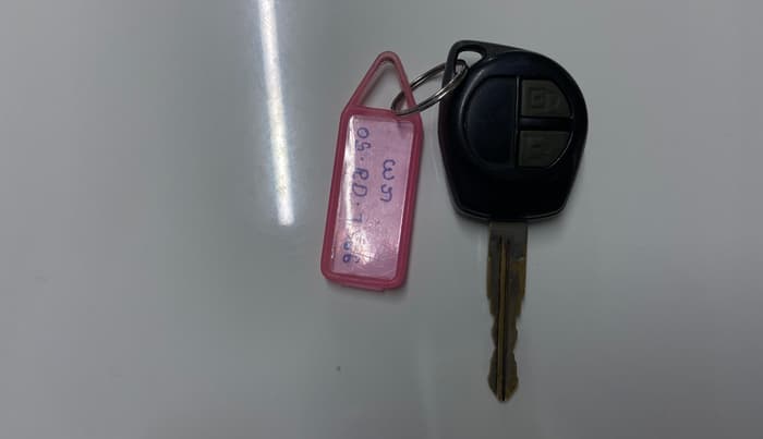 2018 Maruti Wagon R 1.0 VXI, Petrol, Manual, 38,213 km, Key Close Up