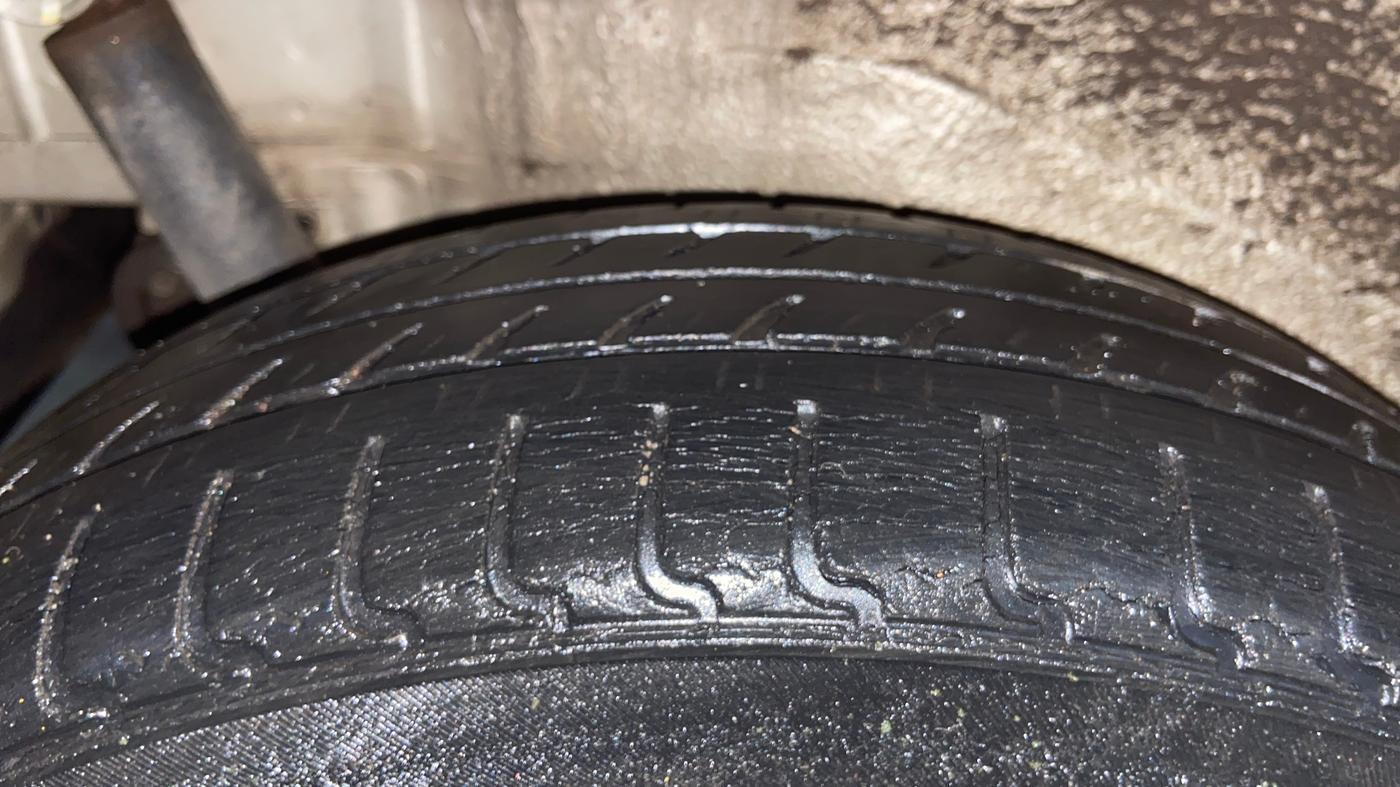 2018 Maruti Wagon R 1.0 VXI, Petrol, Manual, 38,213 km, Right Rear Tyre Tread