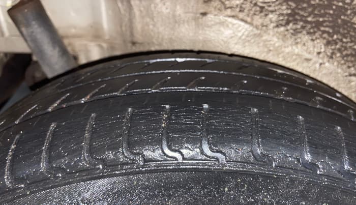 2018 Maruti Wagon R 1.0 VXI, Petrol, Manual, 38,213 km, Right Rear Tyre Tread