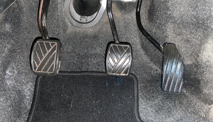 2018 Maruti Wagon R 1.0 VXI, Petrol, Manual, 38,213 km, Pedals