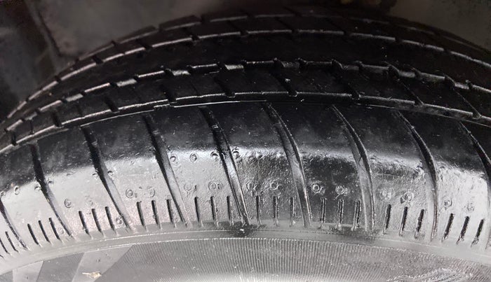 2017 Maruti Celerio VXI (O) AMT, Petrol, Automatic, 48,095 km, Left Front Tyre Tread