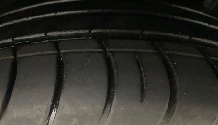 2020 Hyundai Verna SX (O) 1.5 VTVT IVT, Petrol, Automatic, 91,811 km, Left Rear Tyre Tread