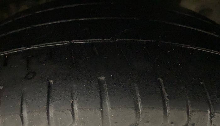 2020 Hyundai Verna SX (O) 1.5 VTVT IVT, Petrol, Automatic, 91,811 km, Right Front Tyre Tread