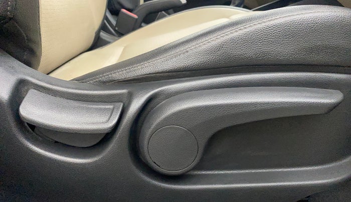 2020 Hyundai Verna SX (O) 1.5 VTVT IVT, Petrol, Automatic, 91,811 km, Driver Side Adjustment Panel