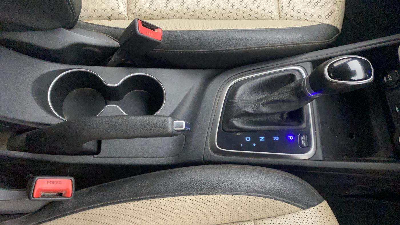 2020 Hyundai Verna SX (O) 1.5 VTVT IVT, Petrol, Automatic, 97,404 km, Gear Lever