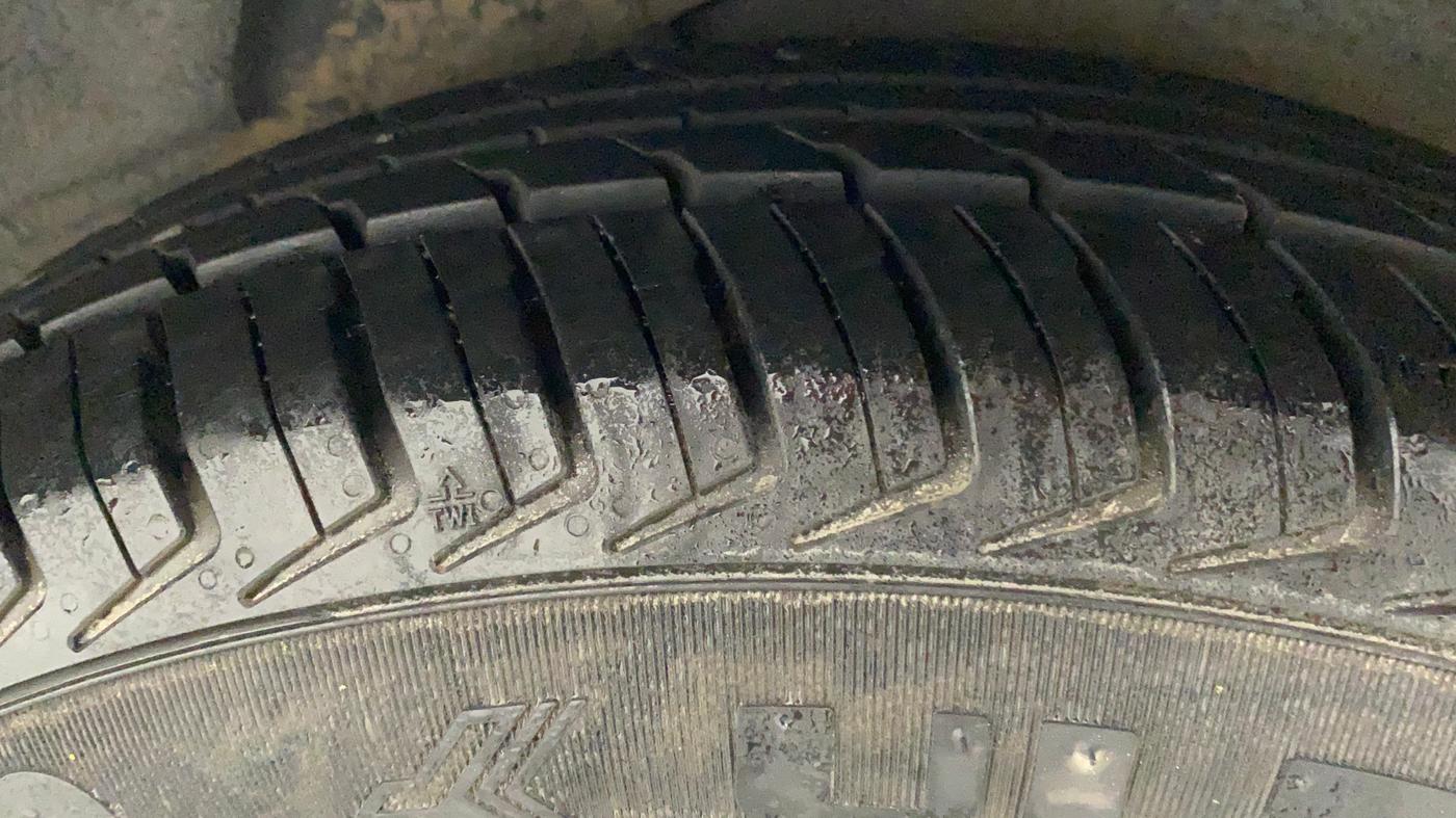 2011 Hyundai i10 MAGNA 1.1, Petrol, Manual, 55,296 km, Left Rear Tyre Tread