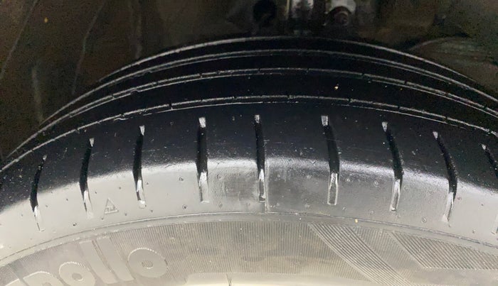 2020 Maruti Baleno ZETA PETROL 1.2, Petrol, Manual, 38,823 km, Right Front Tyre Tread