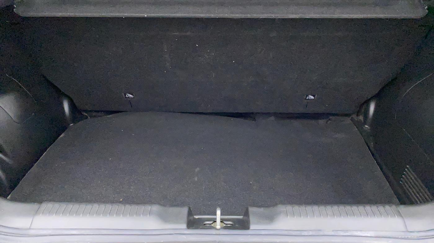 2018 Maruti Swift VXI AMT D, Petrol, Automatic, 82,496 km, Boot Inside