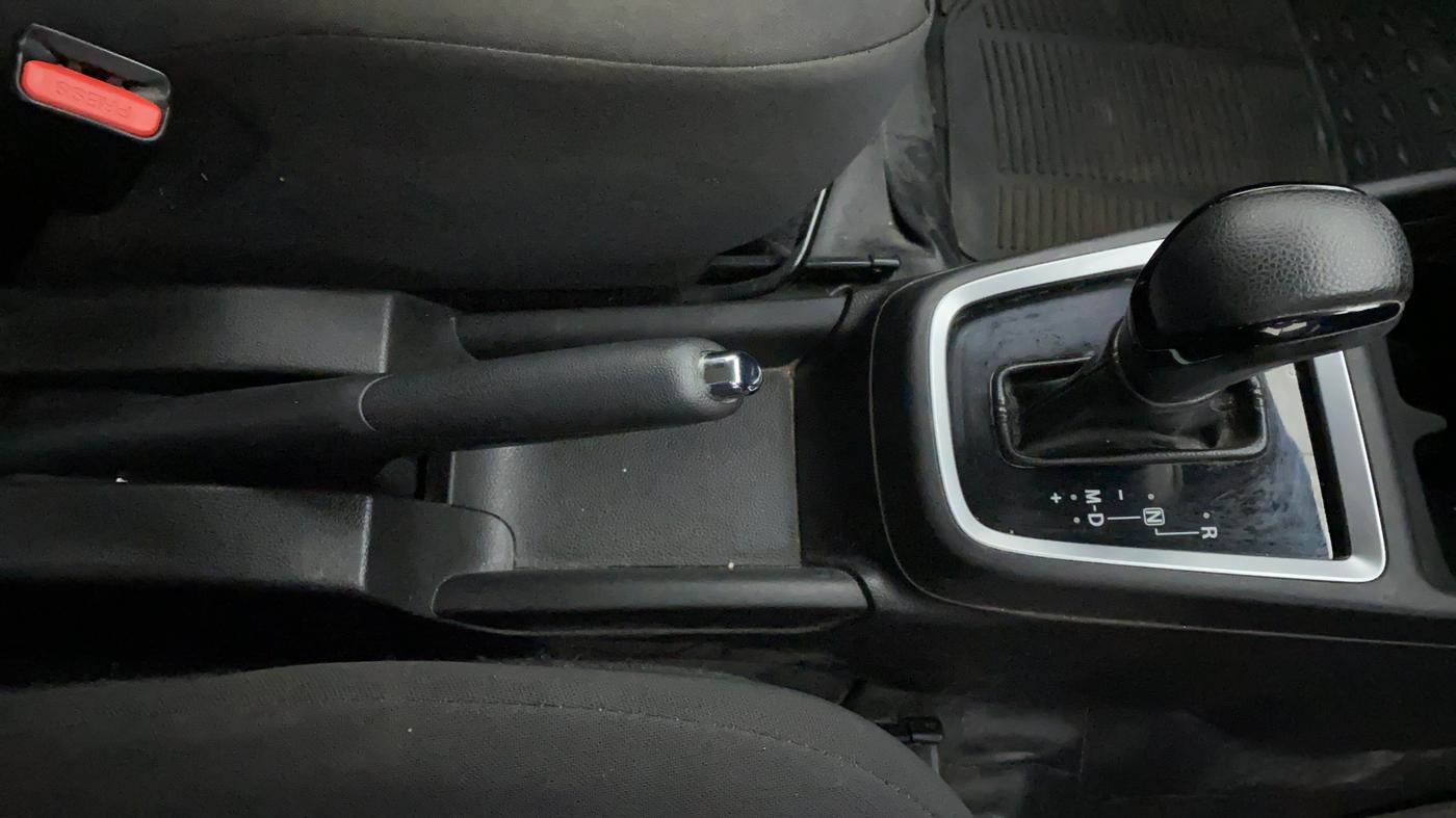 2018 Maruti Swift VXI AMT D, Petrol, Automatic, 82,496 km, Gear Lever