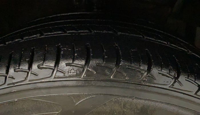 2016 Maruti Ciaz VXI+, Petrol, Manual, 55,865 km, Right Front Tyre Tread
