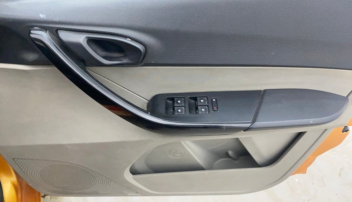 2017 Tata Tiago XTA PETROL, Petrol, Automatic, 66,664 km, Driver Side Door Panels Control