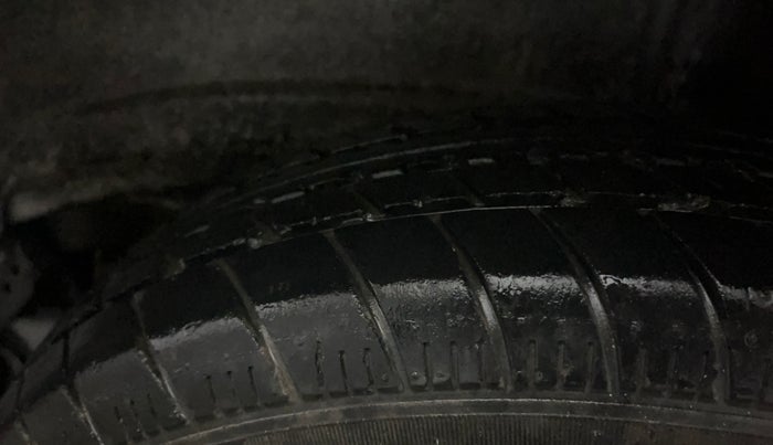 2019 Maruti New Wagon-R LXI CNG (O) 1.0, CNG, Manual, 33,532 km, Left Rear Tyre Tread