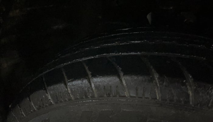 2019 Maruti New Wagon-R LXI CNG (O) 1.0, CNG, Manual, 33,532 km, Right Front Tyre Tread