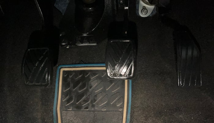 2019 Maruti New Wagon-R LXI CNG (O) 1.0, CNG, Manual, 33,532 km, Pedals