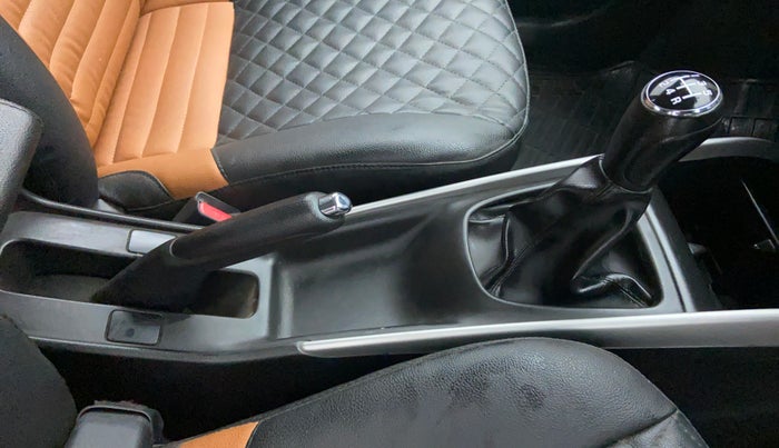 2016 Maruti Baleno DELTA 1.2 K12, Petrol, Manual, 21,157 km, Gear Lever