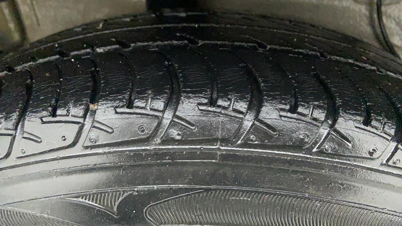 2017 Maruti Celerio ZXI OPT AMT, Petrol, Automatic, 30,741 km, Right Rear Tyre Tread