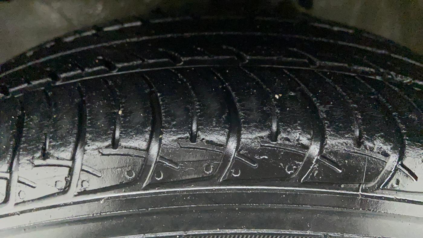 2017 Maruti Celerio ZXI OPT AMT, Petrol, Automatic, 30,741 km, Left Front Tyre Tread