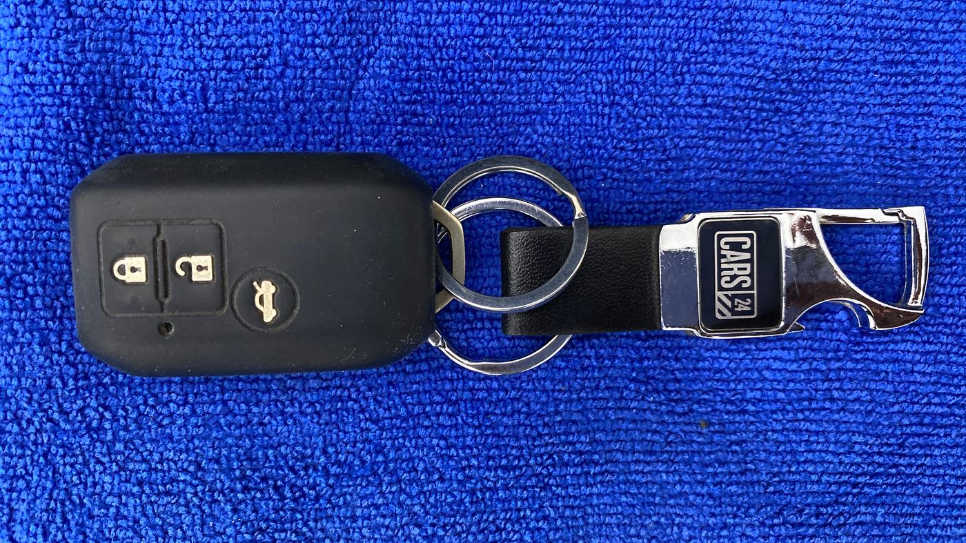 2018 Maruti Dzire ZXI AMT, Petrol, Automatic, 76,611 km, Key Close Up
