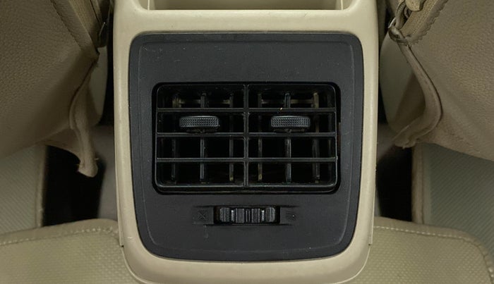 2018 Maruti Dzire ZXI AMT, Petrol, Automatic, 76,611 km, Rear AC Vents