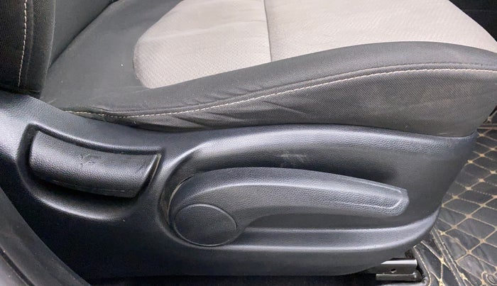 2019 Hyundai Creta SX AT 1.6 PETROL, CNG, Automatic, 48,494 km, Driver Side Adjustment Panel