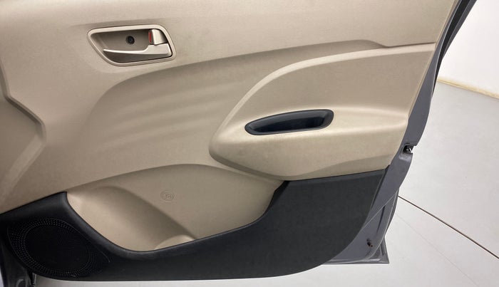 2019 Hyundai NEW SANTRO SPORTZ AMT, Petrol, Automatic, 53,114 km, Driver Side Door Panels Control