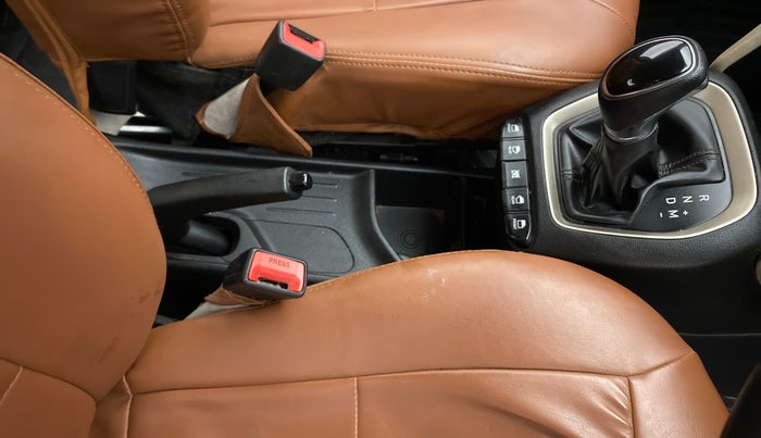 2019 Hyundai NEW SANTRO SPORTZ AMT, Petrol, Automatic, 53,114 km, Gear Lever