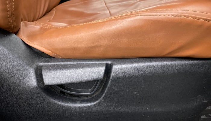 2019 Hyundai NEW SANTRO SPORTZ AMT, Petrol, Automatic, 53,114 km, Driver Side Adjustment Panel