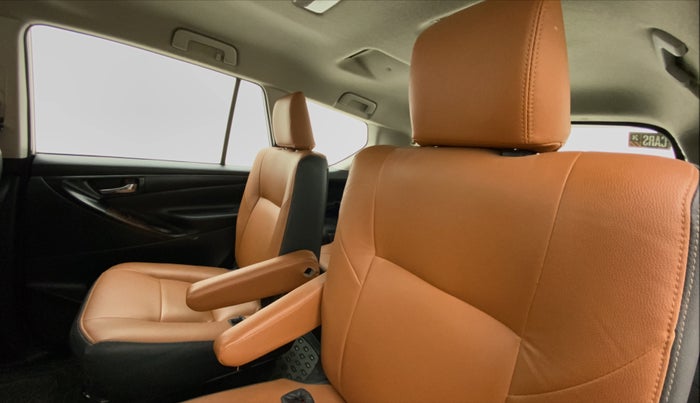 2018 Toyota Innova Crysta 2.8 GX AT 7 STR, Diesel, Automatic, 86,545 km, Right Side Rear Door Cabin