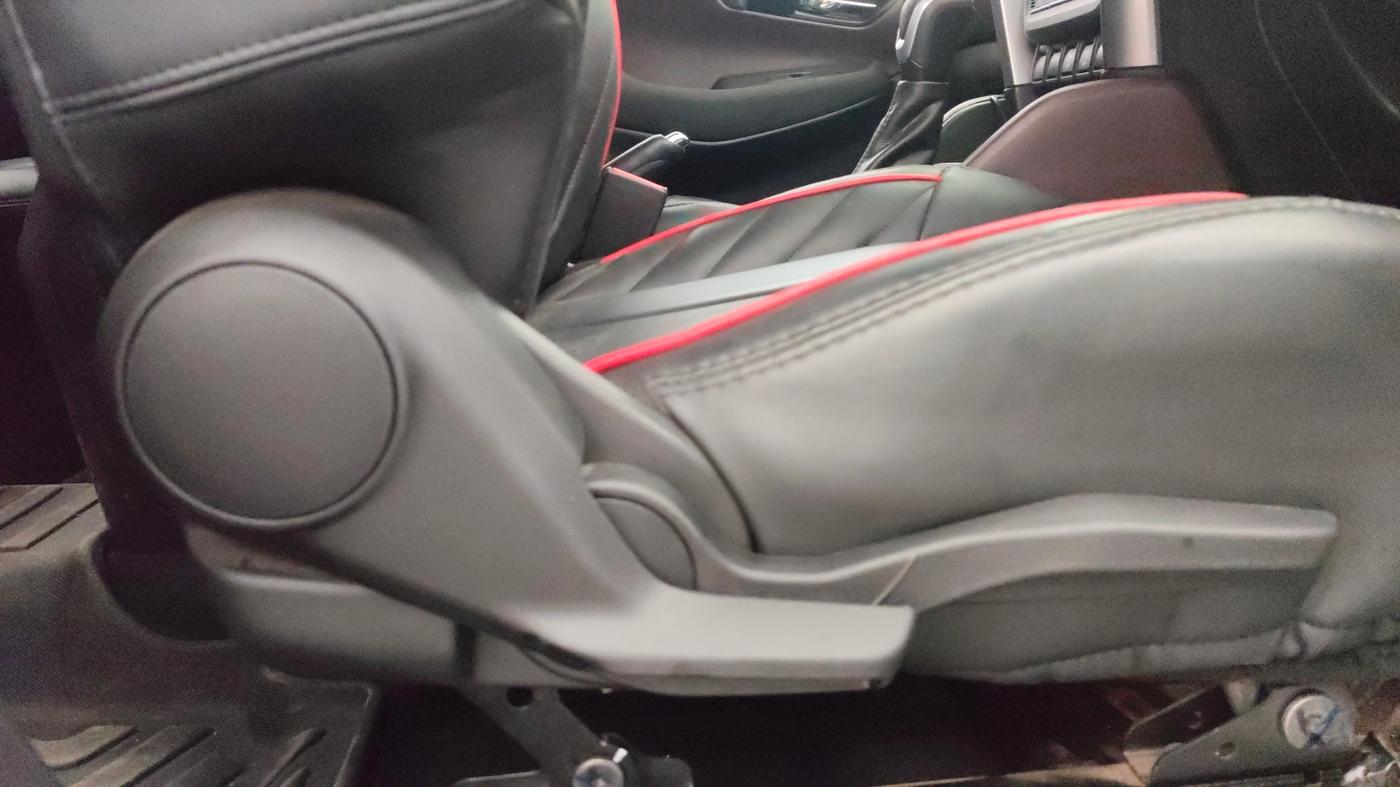 2024 Maruti Grand Vitara DELTA SMART HYBRID AT, Petrol, Automatic, 9,478 km, Driver Side Adjustment Panel