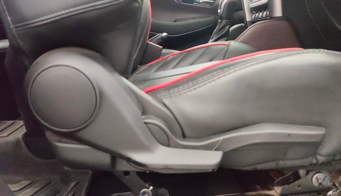 2024 Maruti Grand Vitara DELTA SMART HYBRID AT, Petrol, Automatic, 9,478 km, Driver Side Adjustment Panel