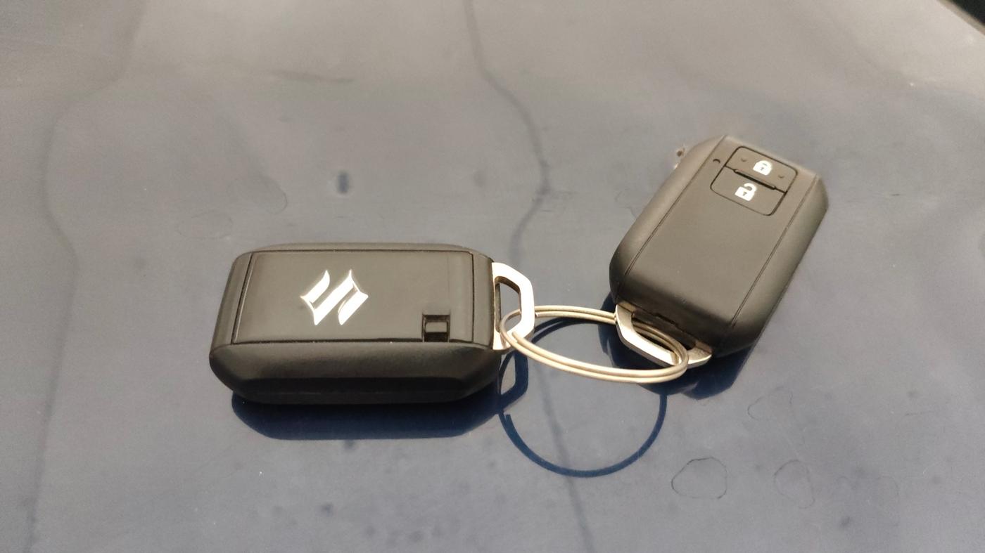 2024 Maruti Grand Vitara DELTA SMART HYBRID AT, Petrol, Automatic, 9,478 km, Key Close Up