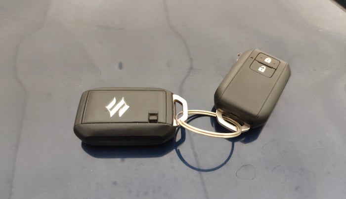 2024 Maruti Grand Vitara DELTA SMART HYBRID AT, Petrol, Automatic, 9,478 km, Key Close Up