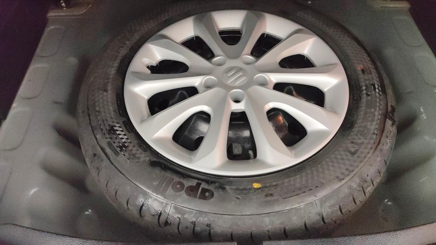 2024 Maruti Grand Vitara DELTA SMART HYBRID AT, Petrol, Automatic, 9,478 km, Spare Tyre