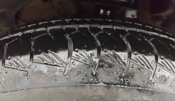 2024 Maruti Grand Vitara DELTA SMART HYBRID AT, Petrol, Automatic, 9,478 km, Left Front Tyre Tread