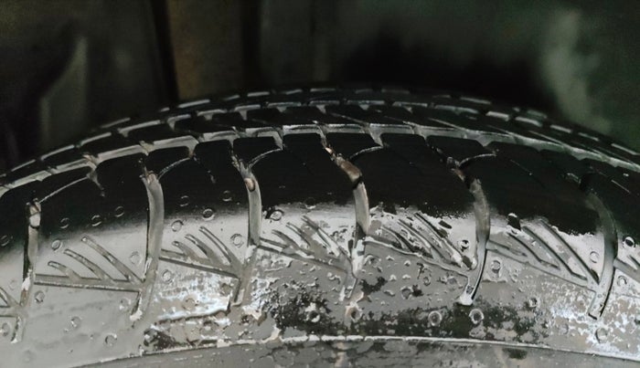 2024 Maruti Grand Vitara DELTA SMART HYBRID AT, Petrol, Automatic, 9,478 km, Right Rear Tyre Tread