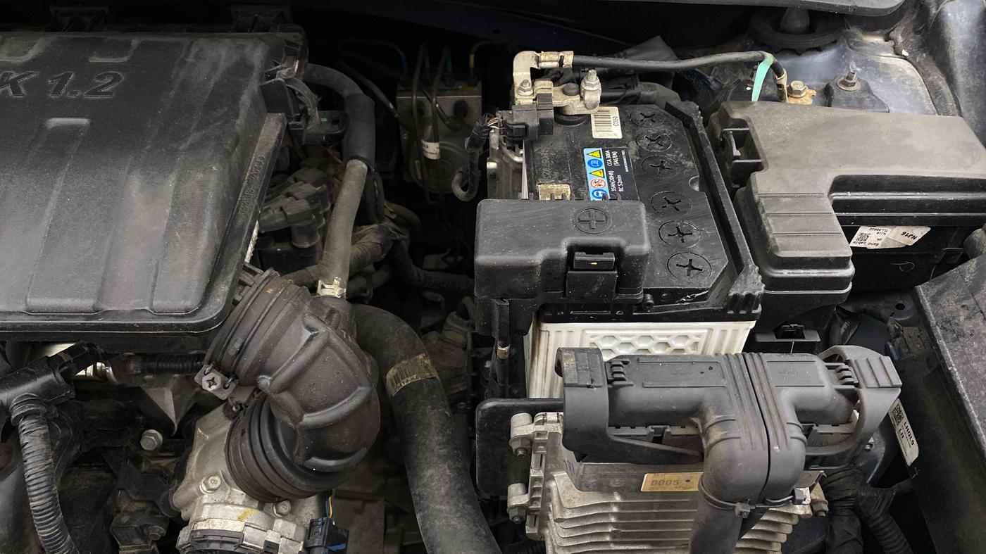2024 Hyundai GRAND I10 NIOS ASTA AMT 1.2 KAPPA VTVT, Petrol, Automatic, 23,608 km, Engine View - Left