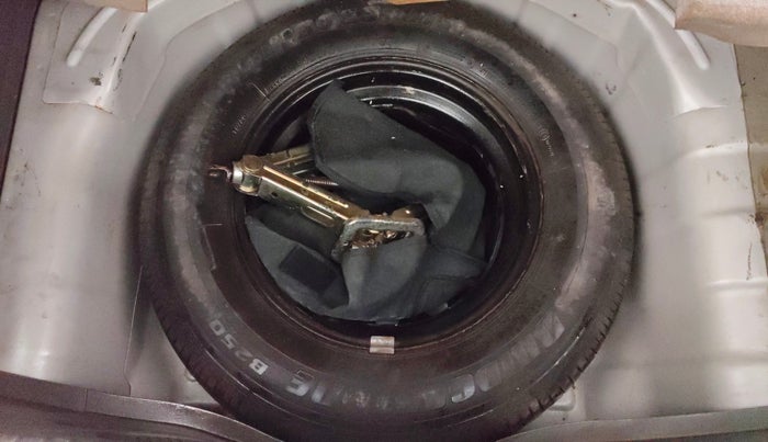 2014 Hyundai i10 SPORTZ 1.1, Petrol, Manual, 30,547 km, Spare Tyre