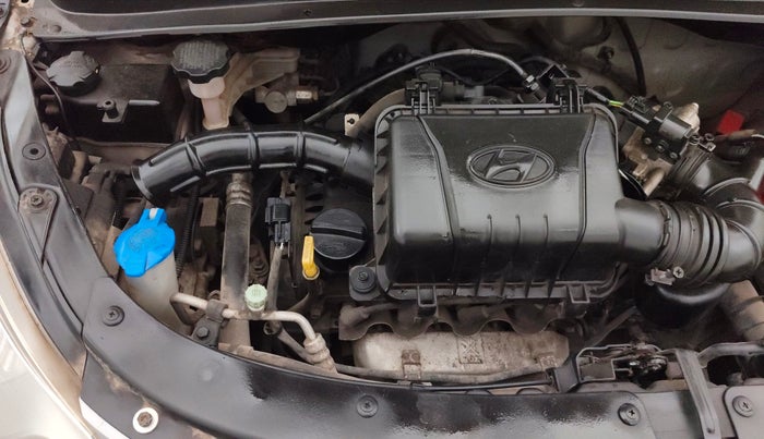 2014 Hyundai i10 SPORTZ 1.1, Petrol, Manual, 30,547 km, Engine View - Right