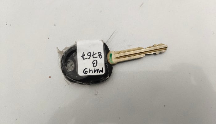 2014 Hyundai i10 SPORTZ 1.1, Petrol, Manual, 30,547 km, Key Close Up