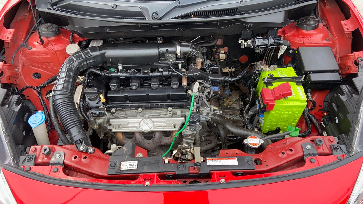 2022 Maruti Swift ZXI PLUS DUAL TONE, Petrol, Manual, 35,482 km, Engine View