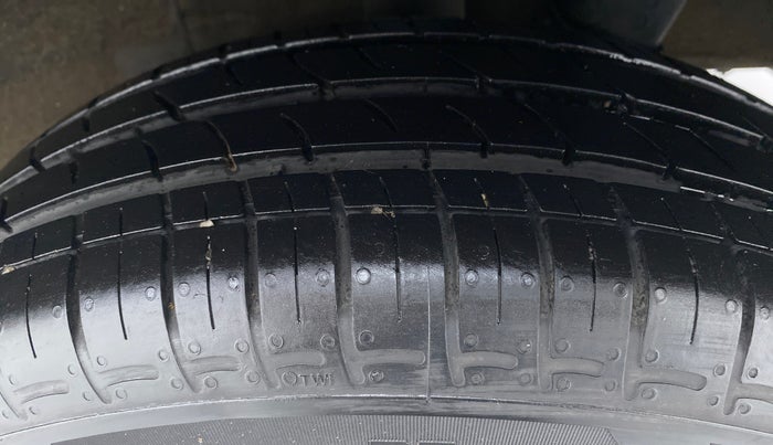 2020 Hyundai GRAND I10 NIOS SPORTZ 1.2 AT, Petrol, Automatic, 3,839 km, Left Rear Tyre Tread