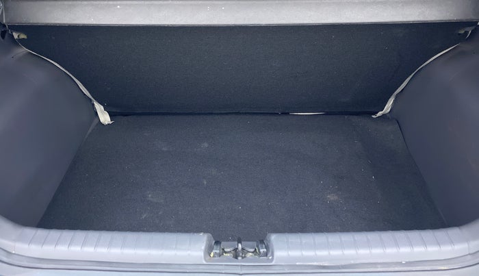 2020 Hyundai GRAND I10 NIOS SPORTZ 1.2 AT, Petrol, Automatic, 3,839 km, Boot Inside View