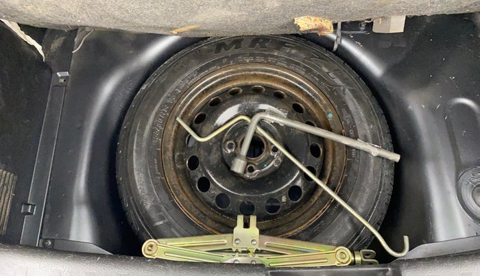 2017 Maruti Swift VXI, Petrol, Manual, 62,228 km, Spare Tyre